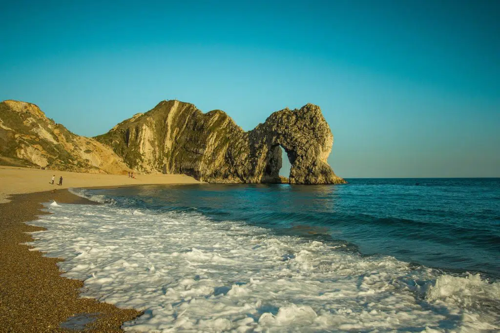 At WhichRehab, we provide professional alcohol and drug addiction treatment including detox, rehab and counselling – both in-patient and outpatient – for all parts of the UK, including London, Wales, Midlands, England, Scotland and Ireland, as well as overseas.